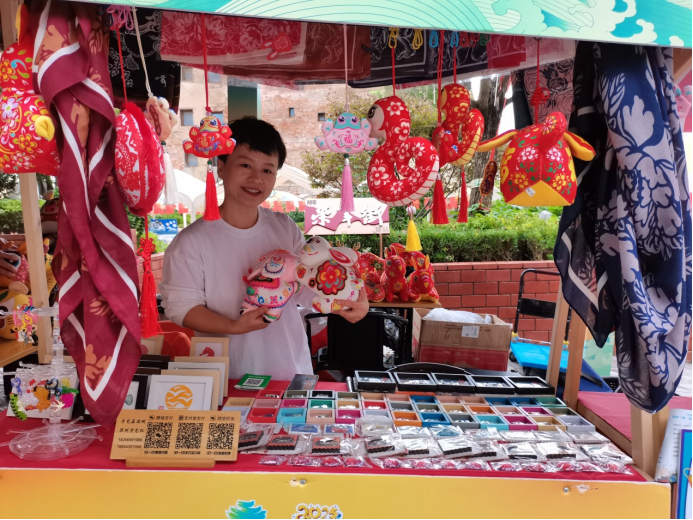 会了吧！20余项沿黄流域老手艺惊艳国庆打卡值爆表pg电子中文模拟器青岛市市北区非遗手造大集也太(图4)